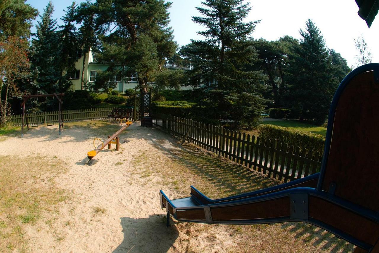 Lesny Osrodek Szkoleniowy W Puszczykowie Puszczykowo Bagian luar foto