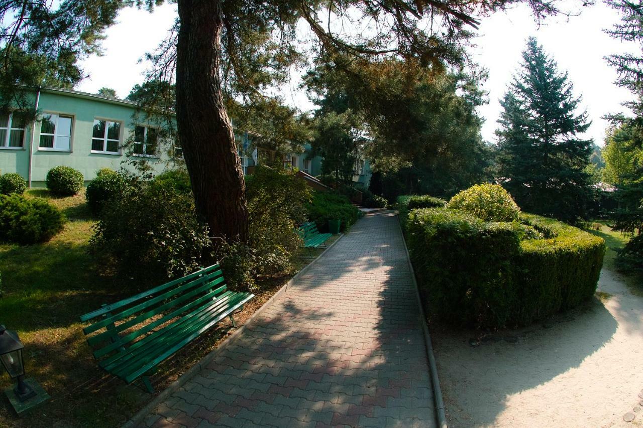 Lesny Osrodek Szkoleniowy W Puszczykowie Puszczykowo Bagian luar foto